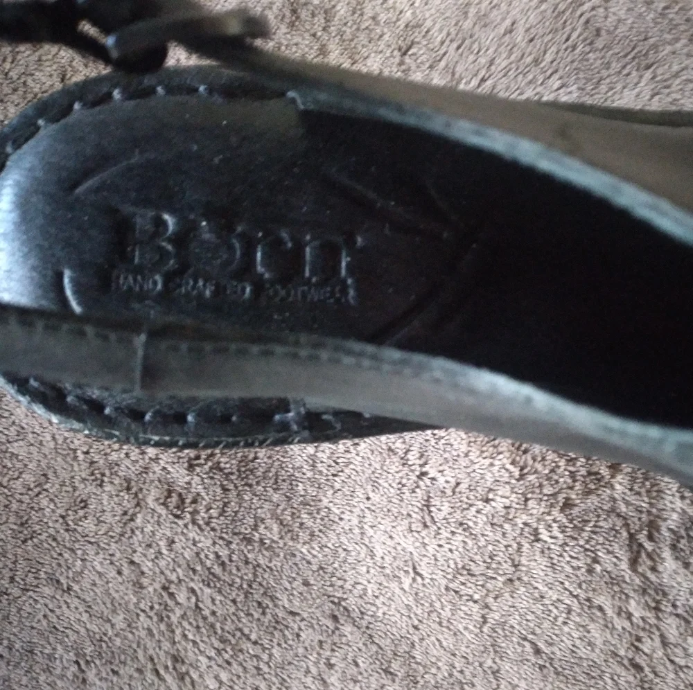 Born Wedge, Strap back shoes, Black, size 10M - Picture 4 of 6